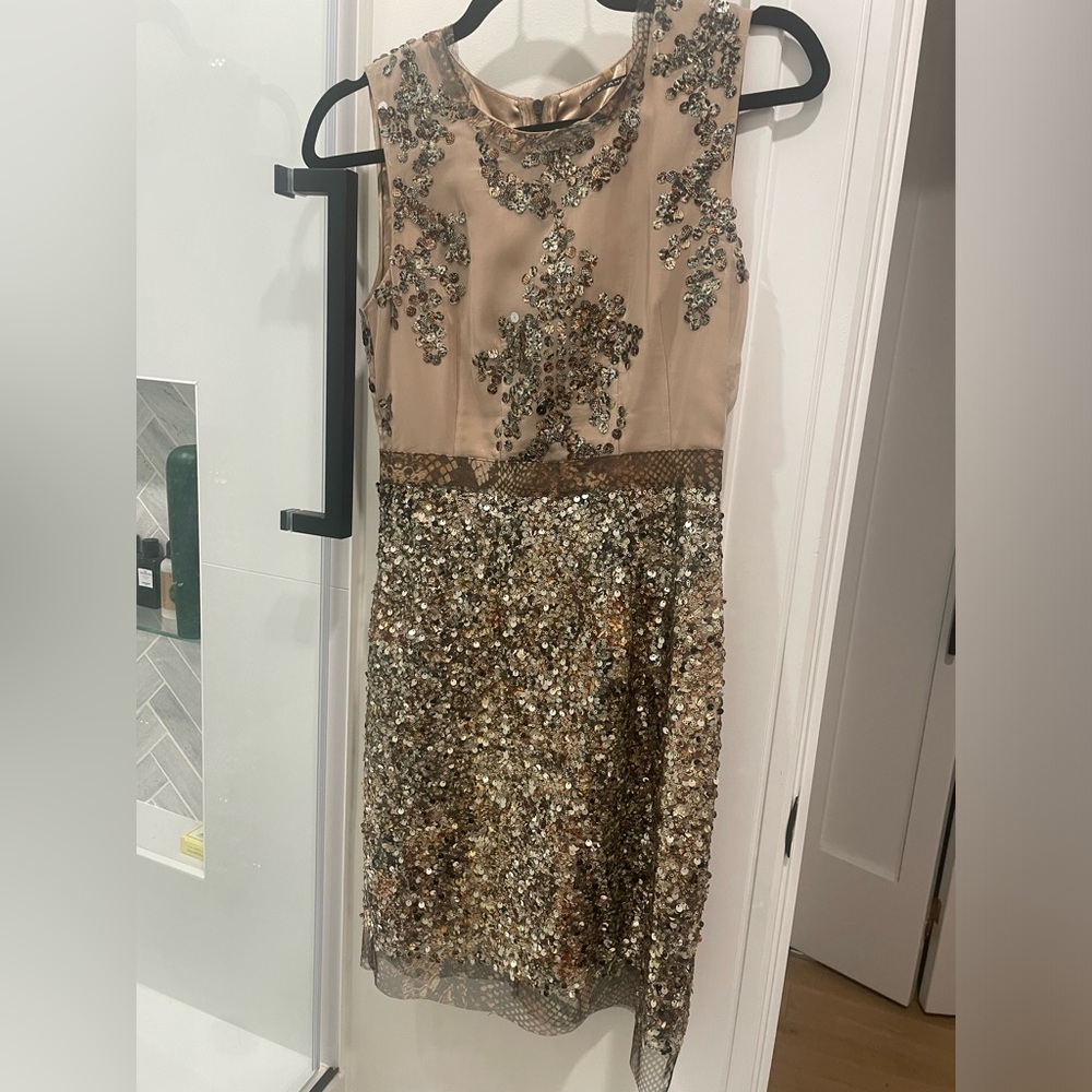 Elie Tahari gold sequin dress